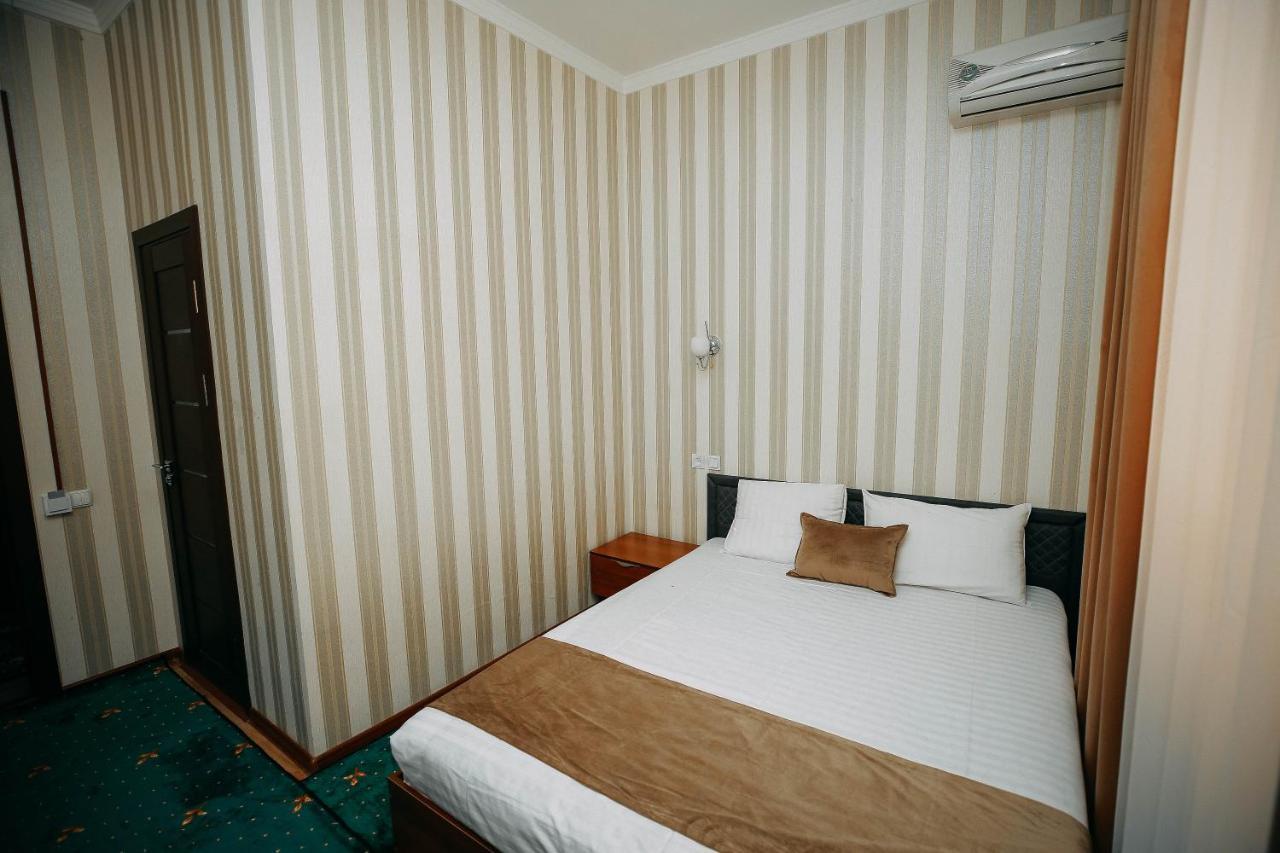 Fayz Hotel อูร์เกนช์ ภายนอก รูปภาพ