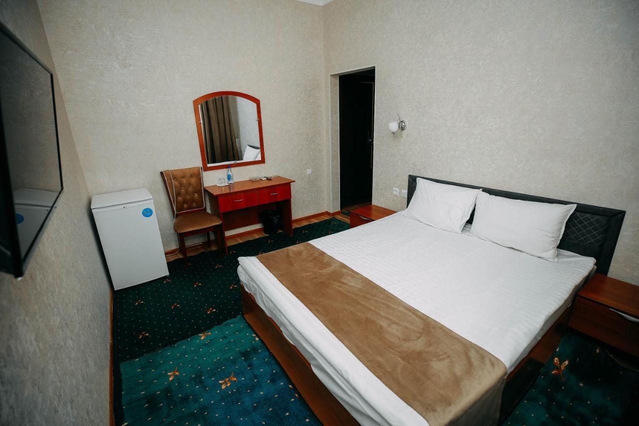 Fayz Hotel อูร์เกนช์ ภายนอก รูปภาพ