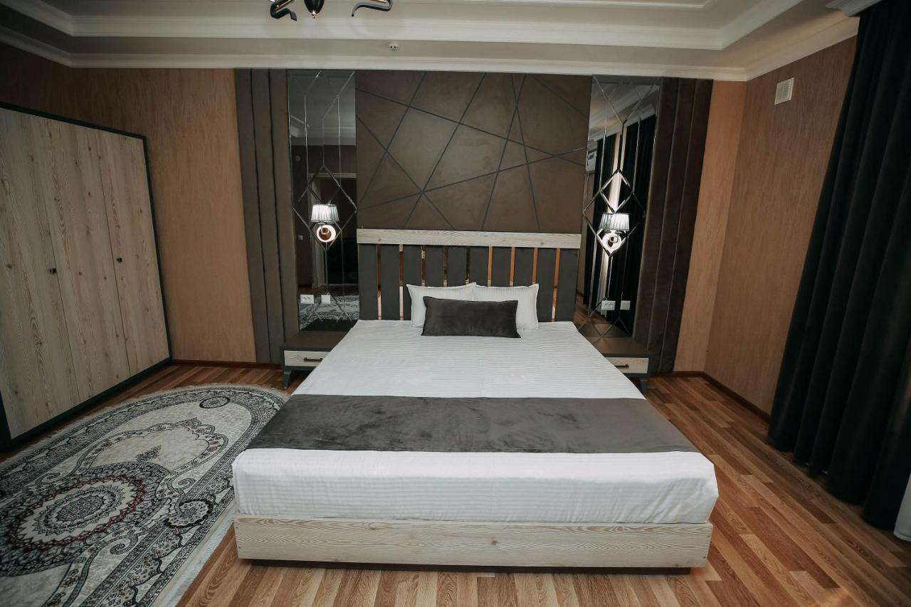 Fayz Hotel อูร์เกนช์ ภายนอก รูปภาพ