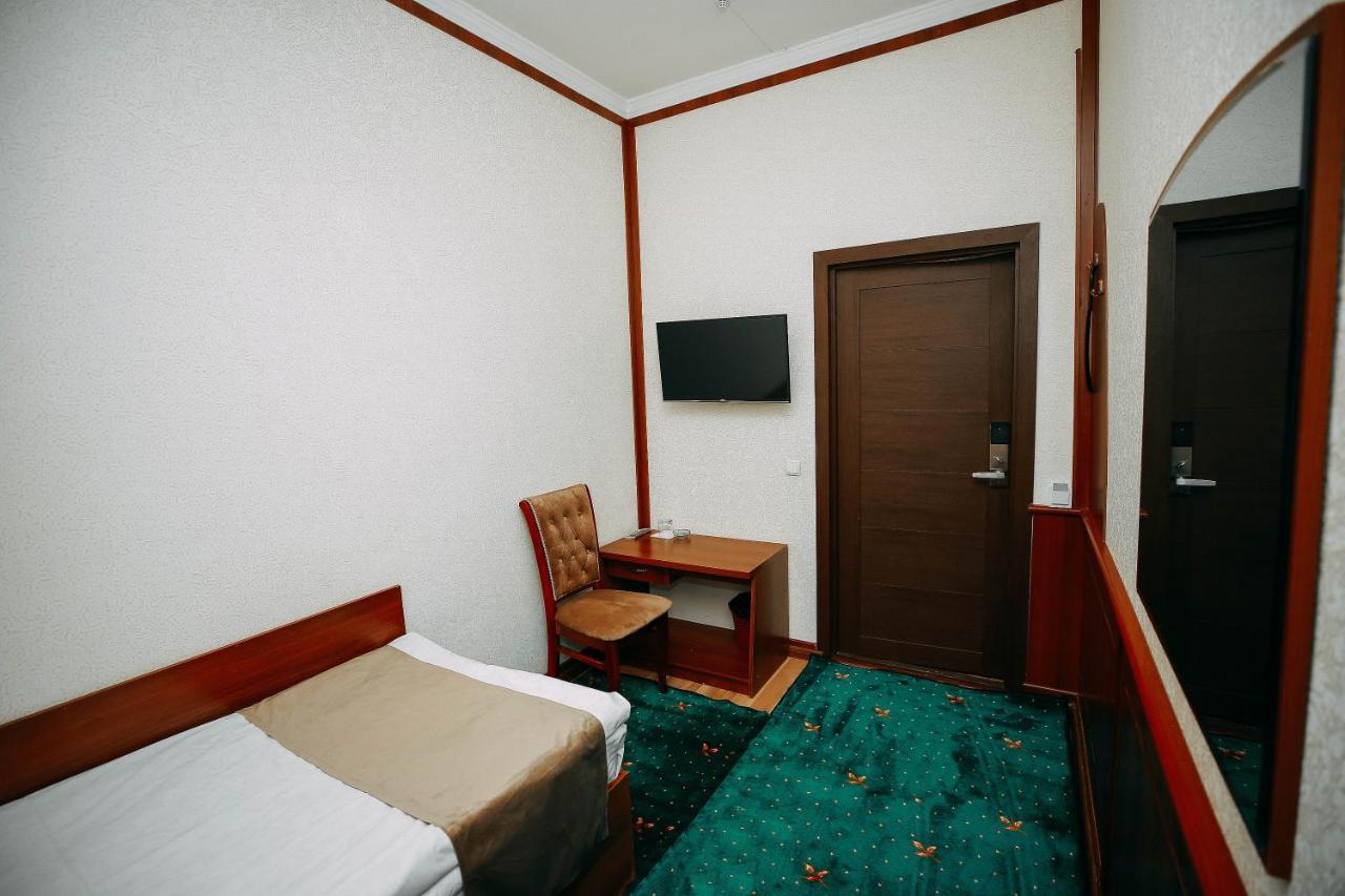Fayz Hotel อูร์เกนช์ ภายนอก รูปภาพ
